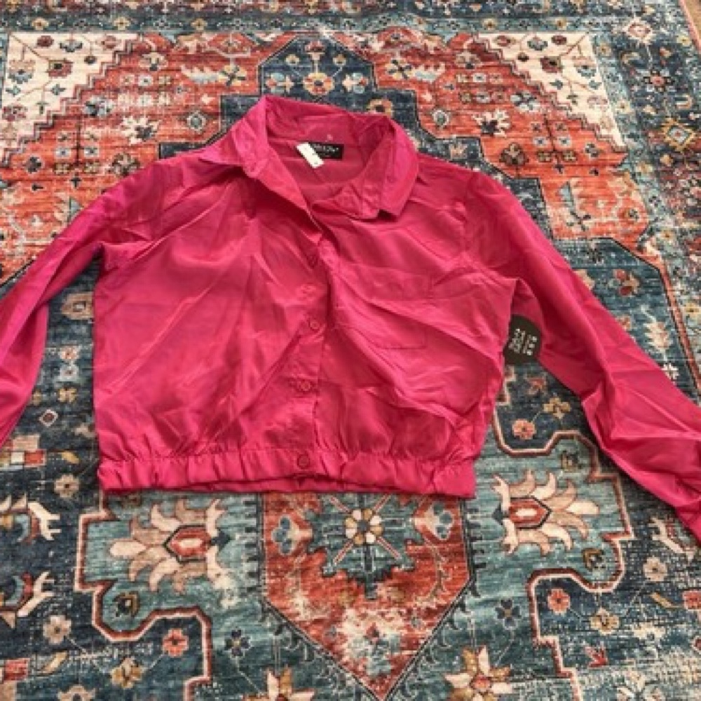 Women’s Crop Longsleeve Size Large